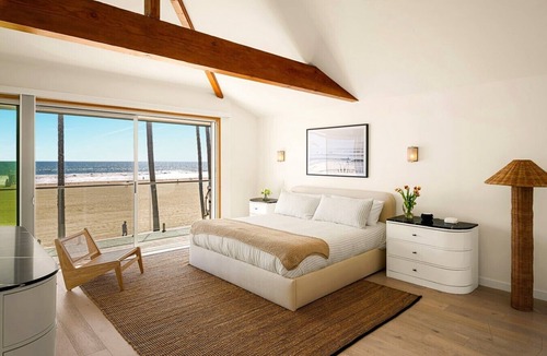 Venice House | NEW! Oceanfront Home w/Rooftop & Beach Access