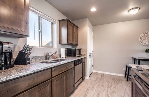 Kingman House | New Pet Friendly Duplex!