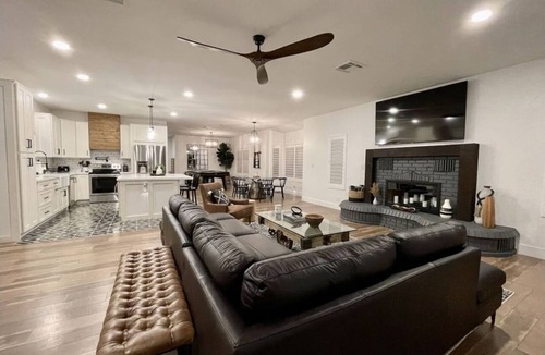 Temecula House | -New- Ranch Pool Home by Temecula Wine Country