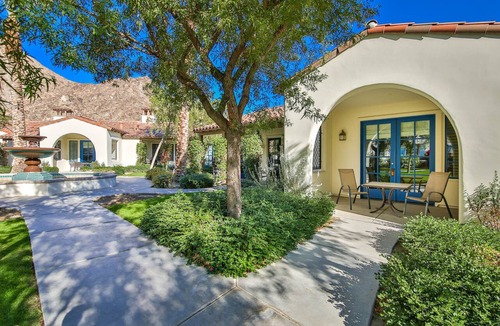 La Quinta Condo | Newly Remodeled Single Story Townhome, Spanish Fountain View, Pet Friendly! - Ground Floor (H90)