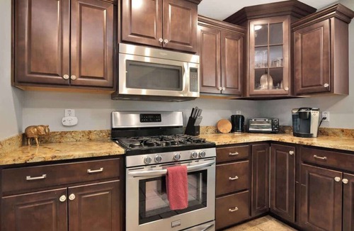 Prescott House | *Newly*Renovated*Walking distance to Downtown!