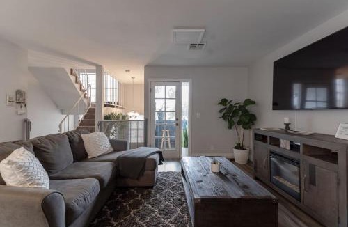 Lincoln Acres Apartment | Not taking reservations