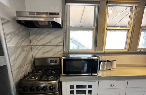 Point Loma Heights Cottage | OB Bungalow - Newport Ave, Walk to All