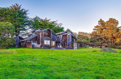 Sea Ranch House | Obie Bowman-designed home with private hot tub near Black Point