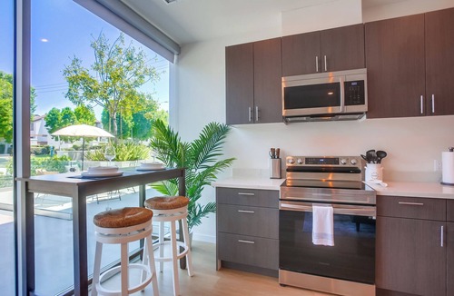 Point Loma Heights Condo | Ocean Beach Premier Loft 106- 1 Bedroom -1 Bathroom executive rental
