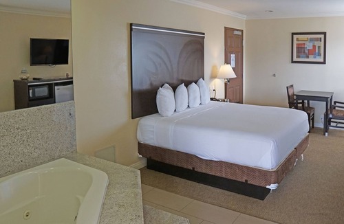 Sunset Beach Hotel | Ocean Surf Inn & Suites