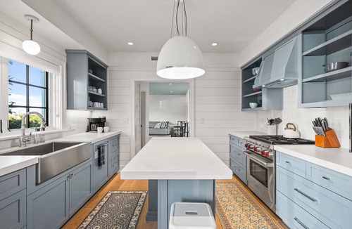 Village of La Jolla House | Ocean View Coastal La Jolla Luxury - AC, W/D, Patio