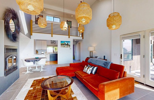Sea Ranch House | Ocean-view home with hot tub near Walk On Beach, dogs welcome