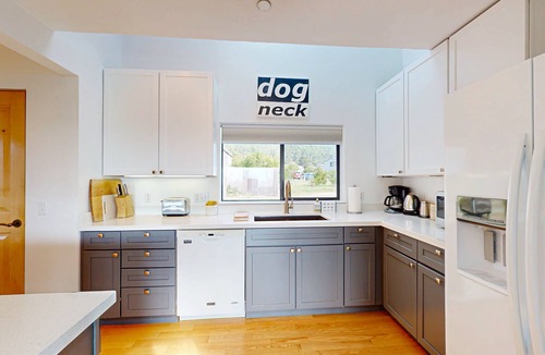 Sea Ranch House | Ocean-view home with hot tub near Walk On Beach, dogs welcome