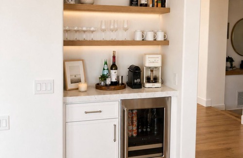 Encinitas House | Ocean View Retreat, Private Pool, Minutes to the Beach & Downtown Encinitas