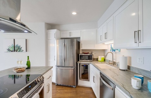 Ocean Beach Condo | Oceanfront Clifftop Retreat with White Water Views
