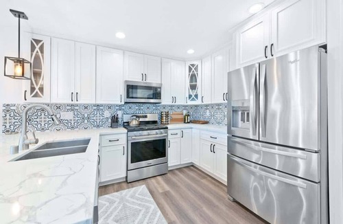 West Newport House | Oceanfront House in Newport Beach with Panoramic Views and Boardwalk Access