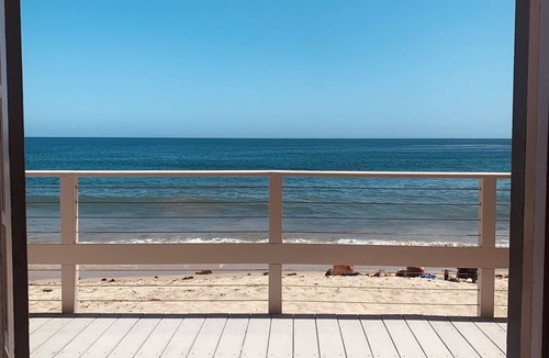 Central Malibu House | Oceanfront Vintage Malibu Beach Bungalow with large Deck