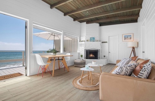 Central Malibu House | Oceanfront Vintage Malibu Beach Bungalow with large Deck