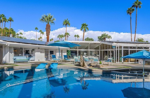 Old Las Palmas Villa | Old Las Palmas Mid-Century Luxury Estate Mtn Views