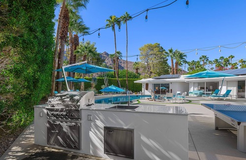 Old Las Palmas Villa | Old Las Palmas Mid-Century Luxury Estate Mtn Views