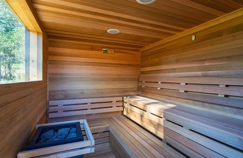 Glen Ellen House | Olive Oak by AvantStay
