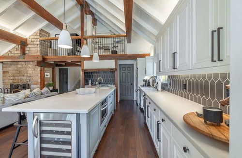 Olympic Valley House | Olympic Luxe, Hot Tub, 3Bedroom and Loft plus 3Full Baths, Just Minutes From Palisades Tahoe