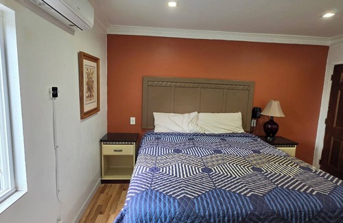 Mid-Wilshire Hotel | Olympic Motor Lodge