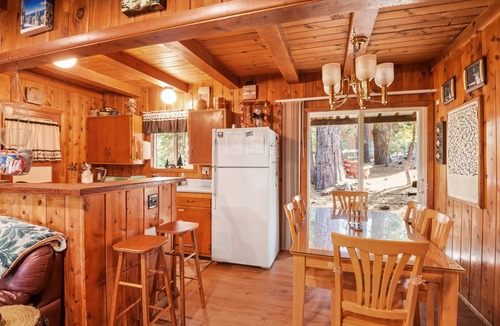 Chamberlands House | Original Chambers Landing Cabin | 7 minute walk to beach, 1 mile from Homewood R
