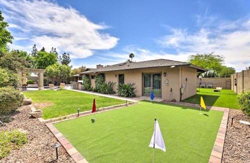 Woodleaf House | Outdoor Kitchen: Desert Dream Home in Scottsdale!