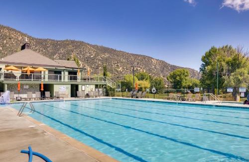 Pine Mountain Club House | Outdoor Oasis in Pine Mountain Club! Cabin Getaway