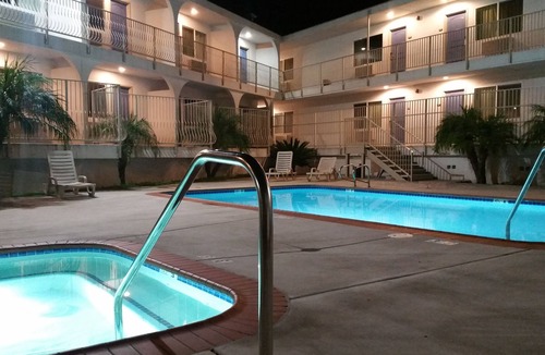 Townsite Hotel | Pacific Inn