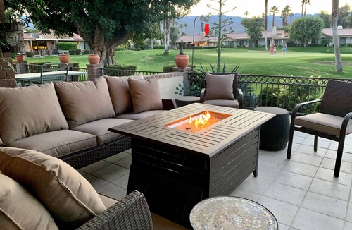 Palm Desert Condo | Palm Desert Home with Mountain VIEWS on GOLF COURSE!