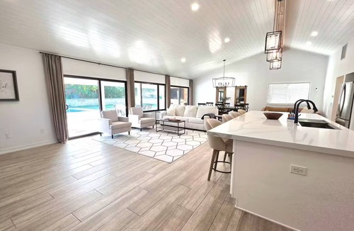 Palm Desert House | Palm Desert Oasis by El Paseo & Living Desert Zoo