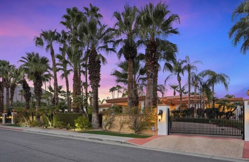 Old Las Palmas House | Palm Springs Luxury Tennis Estate sleeps 12 pool! luxurious, long term rentals