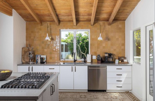 The Movie Colony House | Palm Springs Movie Colony | Designer Pool Home + Private Casita, Sleeps 10