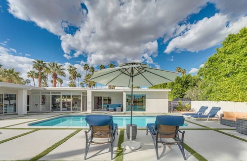 Vista Las Palmas House | Palm Springs Oasis w/Mtn Views, 2 Mi to Dtwn!