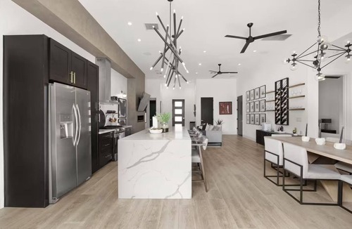 Arcadia Lite Villa | Palmera | Pool, Hot Tub, Cabana, Outdoor Kitchen, Fire Pit | Near Old Town Scottsdale