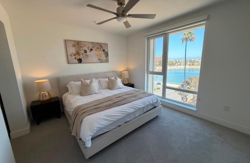 Marina del Rey Apartment | Panoramic Marina Retreat - Ocean Views - Designer 2BR