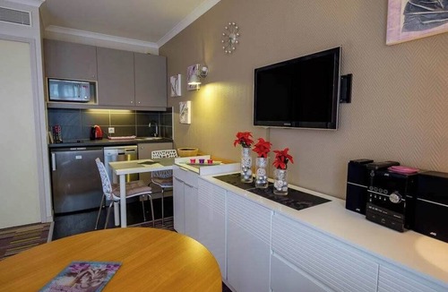 Saint-Lambert Apartment | Paris Porte de Versailles Cosy Lodge 2 Appart parking wifi 4 pers