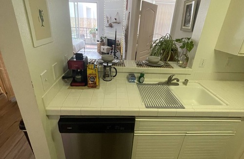 Marina del Rey Apartment | Peaceful 1-Bedroom Oasis by the Ocean · Free Parking · Pool · Gym · Hot Tub