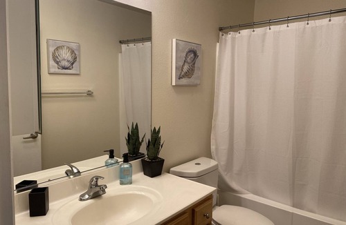 Southeastern Sacramento Apartment | Peaceful and Spacious 2 bedroom 2 bathroom Unit