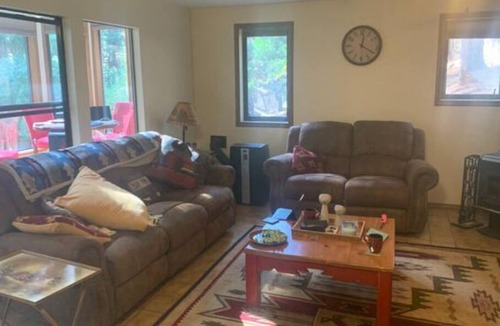 Croft Cabin | Peaceful cabin in the Sierra, 45 min to Kirkwood
