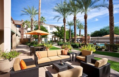 Chandler Apartment | Peaceful Getaway | Outdoor Pool | Parking | Near Desert Breeze Park - 3.4 miles
