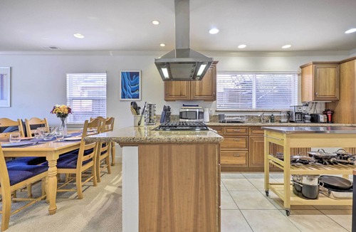 Petaluma House | Peaceful Petaluma Getaway w/ Deck + Grill!