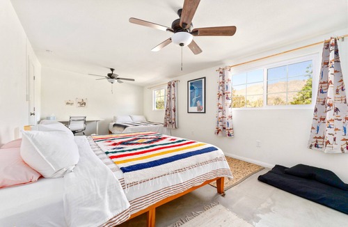 Morongo Valley House | Peaceful Ranch House on 10 Acres! Hot Tub/Mountain Views