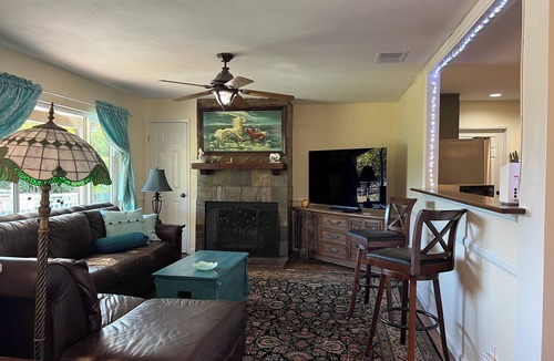 El Cajon House | Peaceful Ranch - Outdoor Smoking & Pets OK