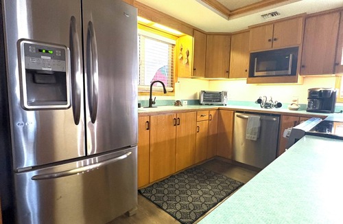 Smith River House | Pelican Cottage - Ocean Views, Walk to Beach, Game Room & Pet Friendly