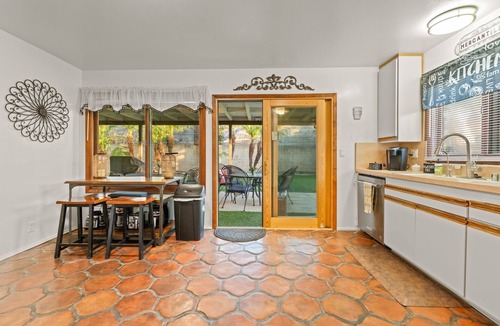 Ventura House | Perfect 4 Families, Great Location, Large Patio