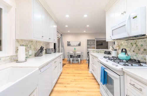 Pierpont Bay House | Perfect 4 Families, Walk 2 Beach, Private Hot Tub*