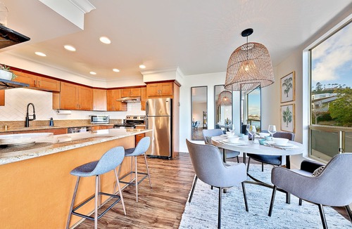 La Playa Condo | Pet Friendly 2 bedroom in Point Loma, Overlooking Kellogg Beach - Stay for 30 days!
