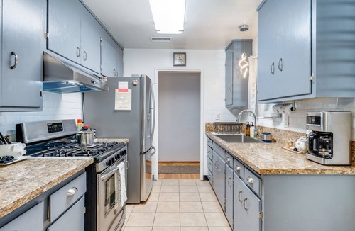 Rancho Cordova House | Pet-Friendly 3BR Retreat with Office, King Bed, Fenced Yard & Walk-In Shower