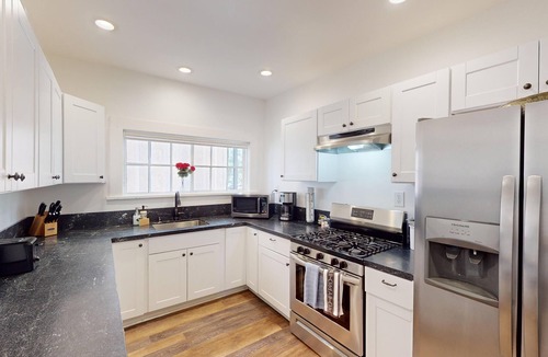 Downtown House | Pet-Friendly Chic Downtown Home w/Queen Suite & Desk | Near River & Bike Trails