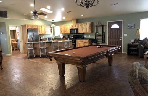Prescott House | Pet Friendly *Fireplace *Grill *Family Friendly