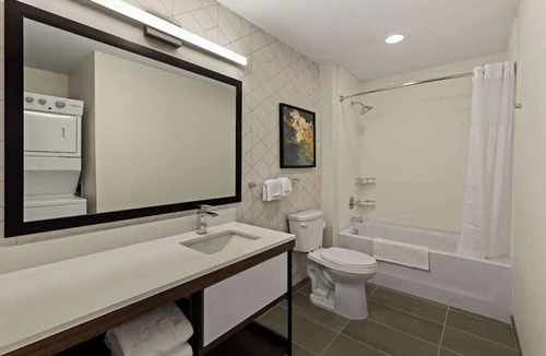 Temecula Hotel | Pet-Friendly King Suite | French Valley Airport - 5.3 miles | Free Parking